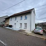 Maison 3 Etage 135 M2 Jacuzzi Sauna 10 Personnes 度假居 *