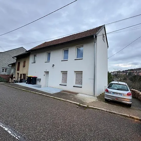 Maison 3 Etage 135 M2 Jacuzzi Sauna 10 Personnes Ferienhaus *