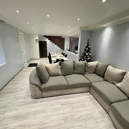 Ferienhaus Maison 3 Etage 135 M2 Jacuzzi Sauna 10 Personnes *